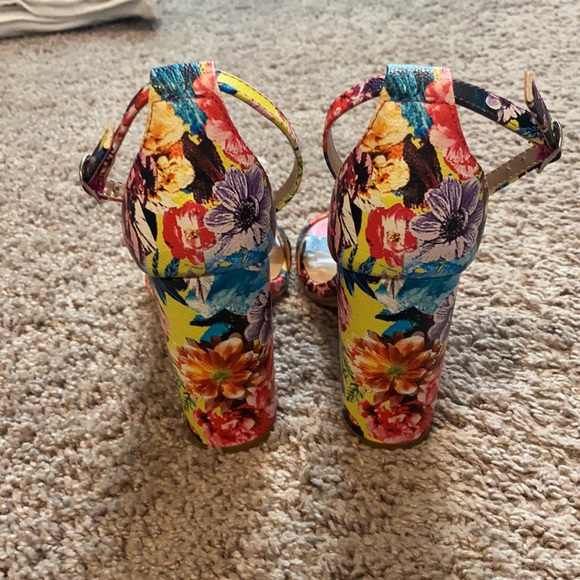 New - Picture 2 of 2